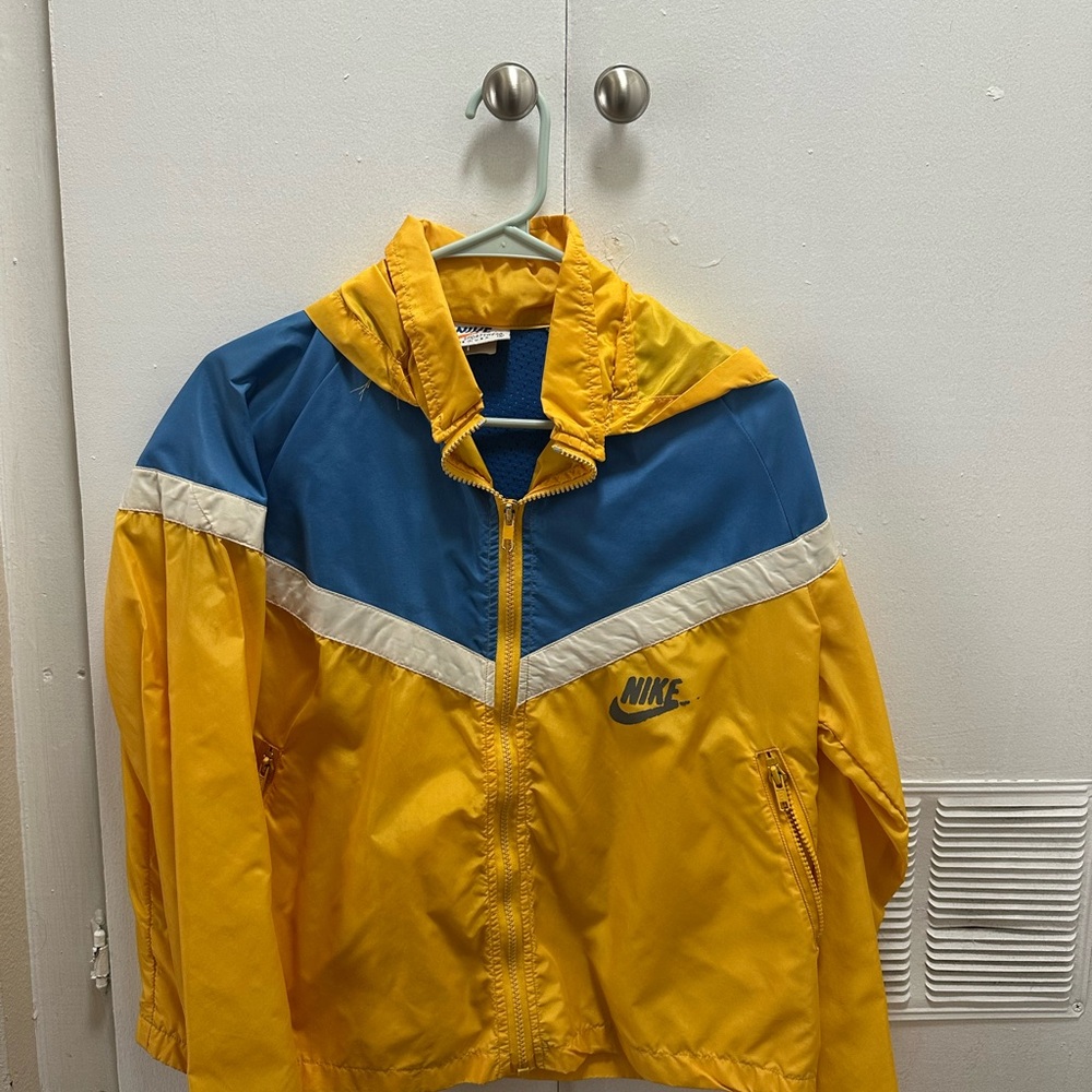 Nike Yellow and Blue Raincoat Lightweight Water-Resistant